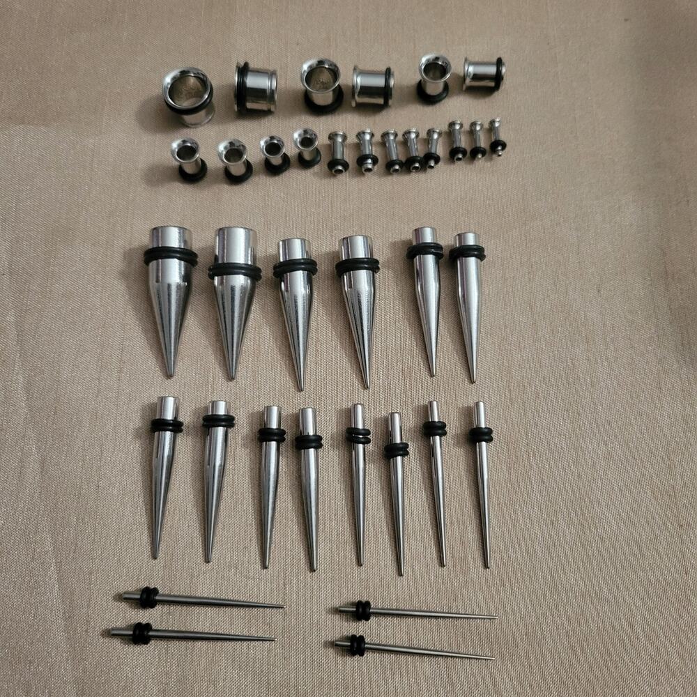 Stainless steel 14 - 00 gauge silver taper and tunnel ear lobe stretching set